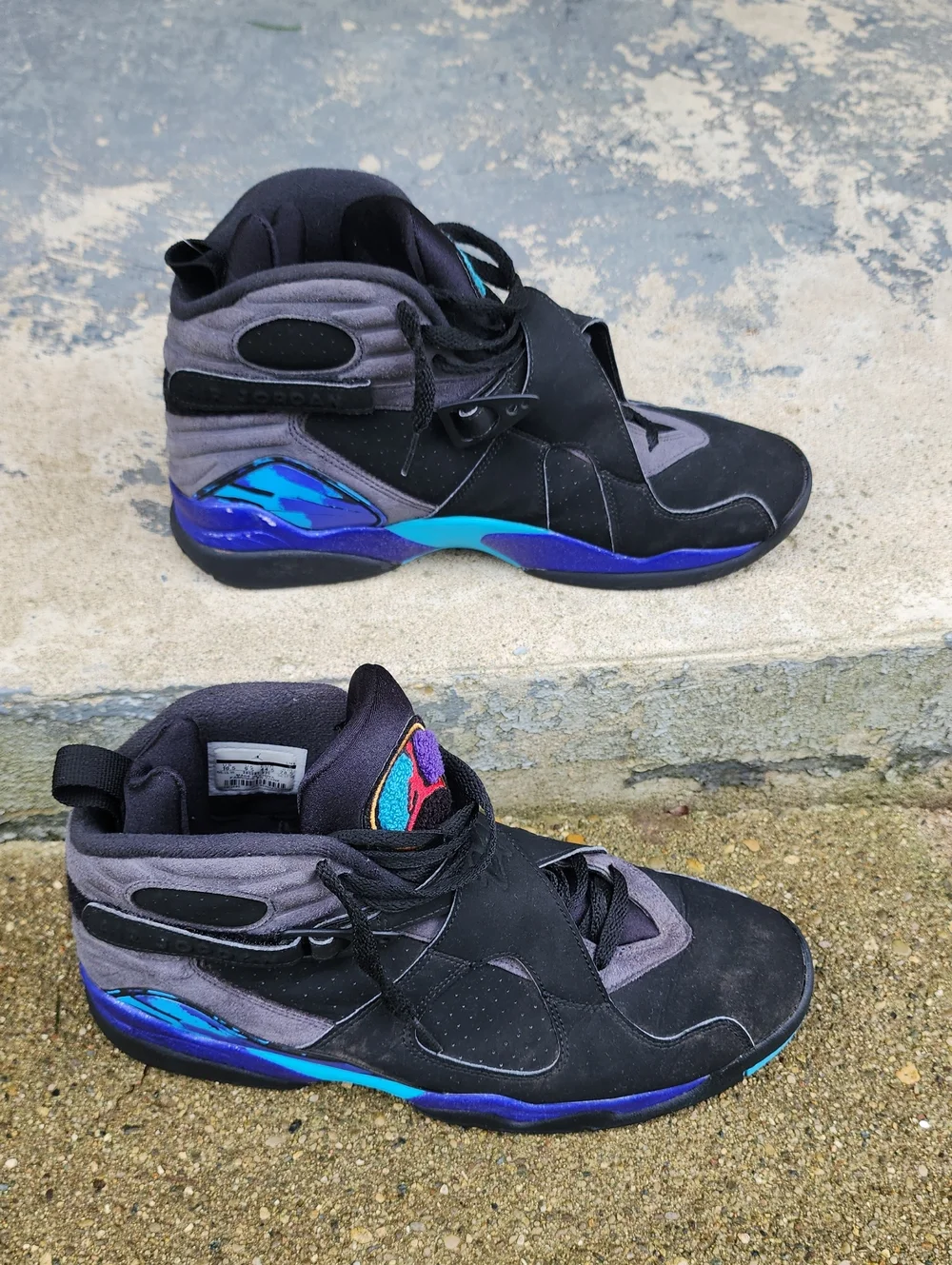 Jordan 8 Retro Mens Sneakers